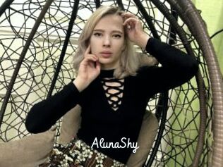 AlunaShy