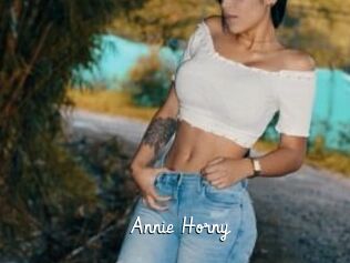 Annie_Horny