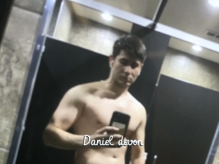 Daniel_devon