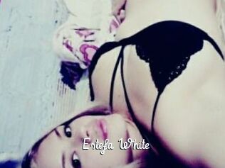 Estefa_White
