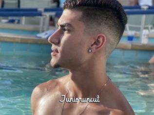 Junioruncut