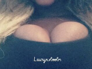 Laurynxboobs