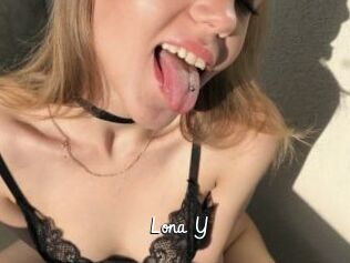 Lona_Y
