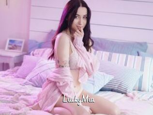 LuckyMia