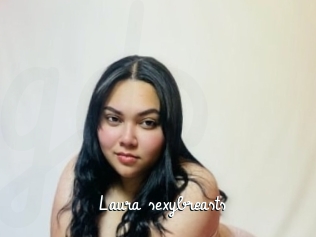 Laura_sexybreasts