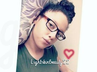 Lightskinbeauty22