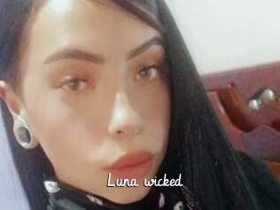 Luna_wicked