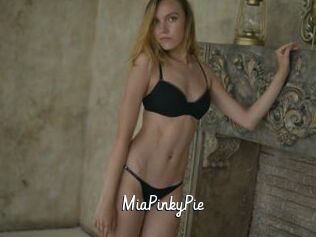 MiaPinkyPie