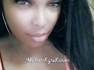 MistressKyraKurves