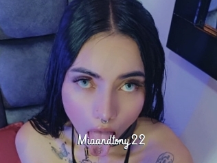 Miaandtony22