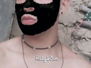 Ricky23cm