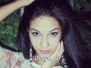 SUNNYbigLIPS