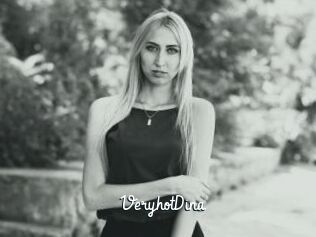 VeryhotDina